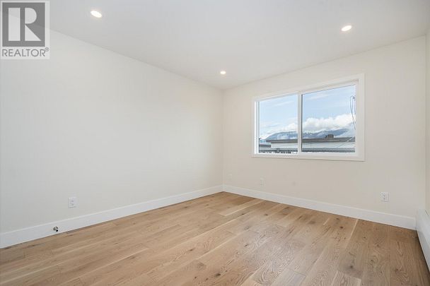 2335 YORK AVENUE, Vancouver, British Columbia - Photo 1