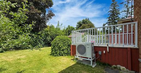 For Lease - 60 Beacham Crescent Unit# Upper, Toronto, Ontario - Photo 4