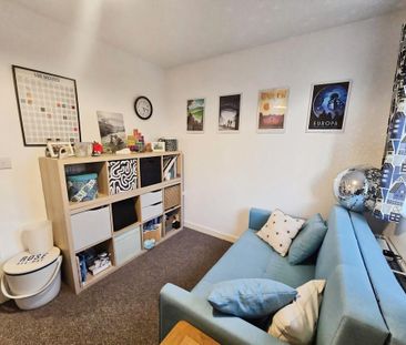 2 bedroom terraced house to rent - Photo 3