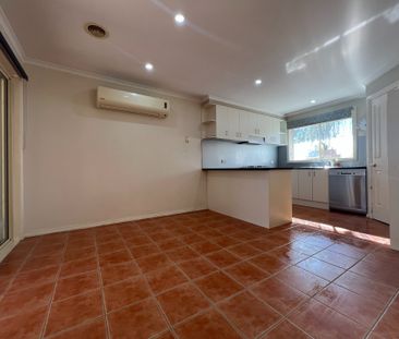 2 Bedroom unit in handy location - Photo 5