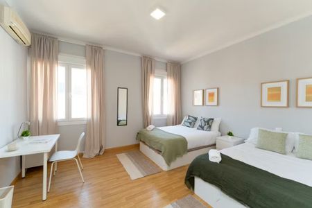 Calle de Evaristo San Miguel, Madrid, Community of Madrid 28008 - Photo 2