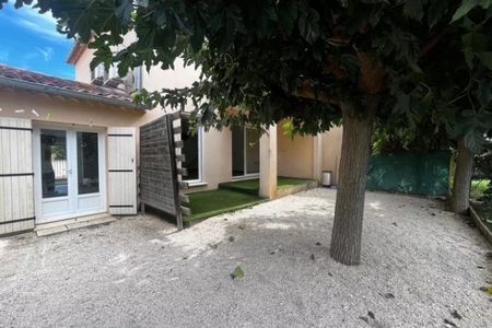 Villa T4 avec jardin arboré et prestations de qualité - Photo 2