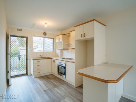 Refurbished Maylands Apartment! - Photo 4