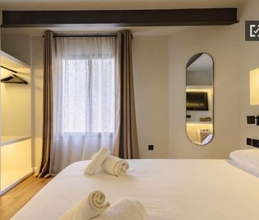 2 room luxury Apartment for rent in Valencia - Photo 2