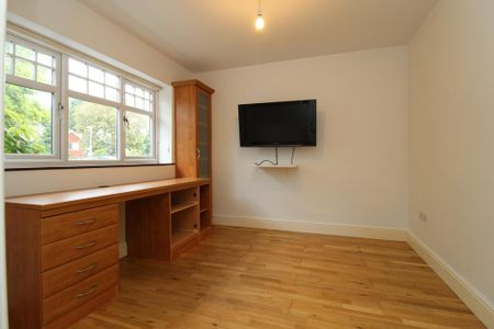 5 bedroom detached house to rent - Photo 4