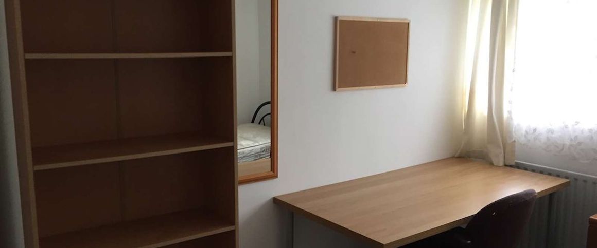 Kirby Corner Road Room 3 - Photo 1