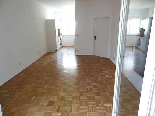 Gemütliche Mietwohnung mit neuer Einbauküche, Terrasse und Lift, in der Nähe vom Bahnhof Feldbach …! - Photo 1