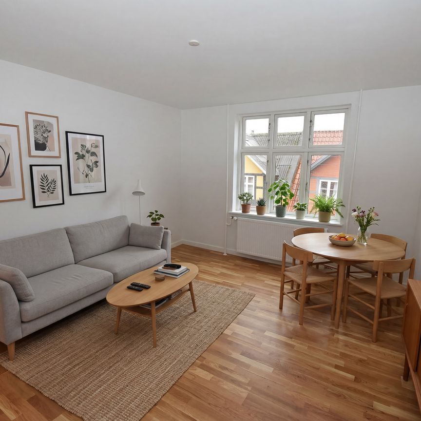 Indbydende lejlighed med charme i Aalborgs hjerte - Photo 1