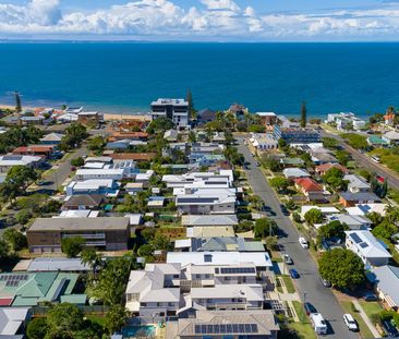 Spacious Private Townhouse in Prime Scarborough Location! - Photo 6