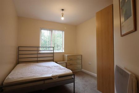 2 bedroom apartment to rent - Photo 4