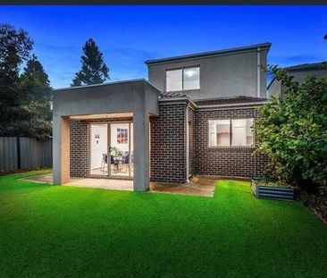 Modern 3-Bedroom Home in Highlands Estate - Photo 1