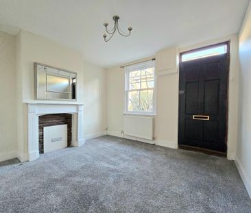 3 bedroom terraced house to rent - Photo 2