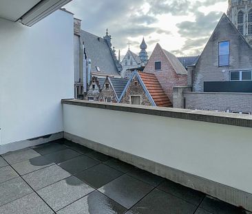 DUPLEX PENTHOUSE 3-SLPKS. MET ZICHT OP KATHEDRAAL - Foto 4