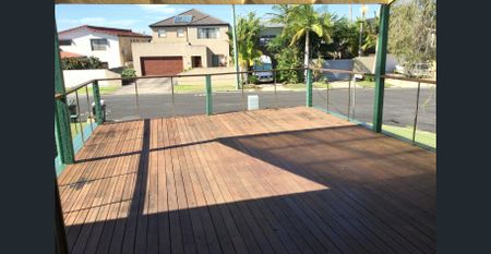 Spacious 2-Bedroom Unit with River Views – West Ballina - Photo 3