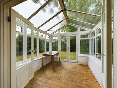 Woodland Road, Upton, 3 bedroom, House - Detached - Photo 3