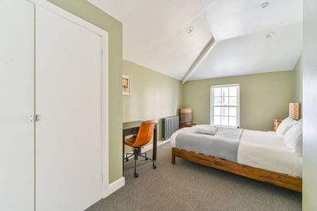 3 bedroom flat to rent - Photo 2