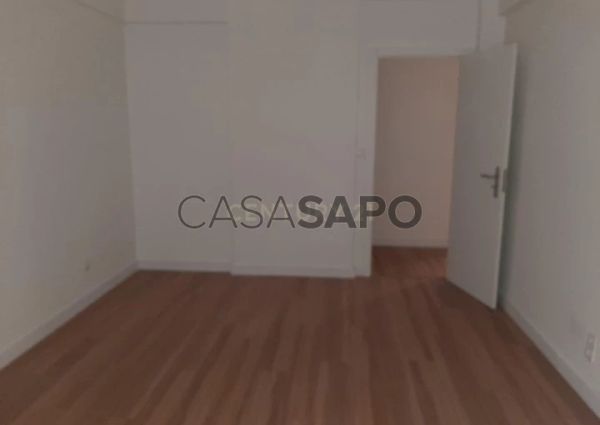 Apartamento T2 para alugar em Loures