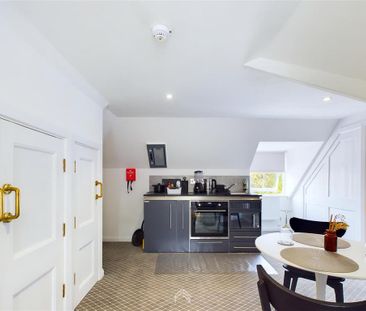 Studio to rent - Photo 3