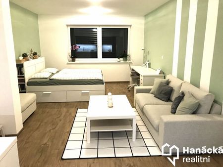Pronájem bytu 1+kk a garsoniéry 43 m² - Photo 3