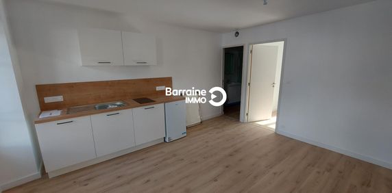 Location appartement à Landivisiau, 2 pièces 33.44m² - Photo 2