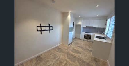 View Saturday at 11.30am - 11.50am - Photo 2