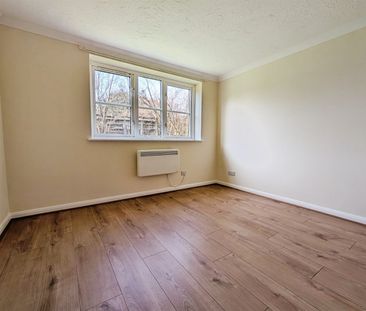 Millbrook Road East, SO15 - Photo 5