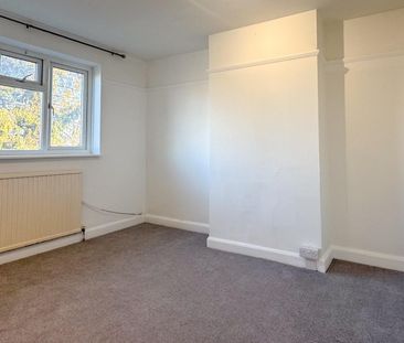 Auckland Road, Potters Bar - Photo 2