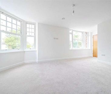 Catteshall Road, Godalming, Surrey, GU7 - Photo 1