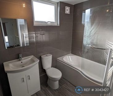 3 bedroom terraced house to rent - Photo 6