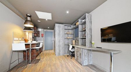 1 bedroom in a flat share to rent - Photo 3