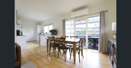 AS NEW TOWNHOUSE IN IDEAL LOCATION - Photo 4