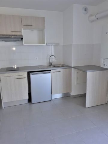 Location Appartement 2 pièces 43m² VILLENEUVE TOLOSANE 31270 - Photo 3