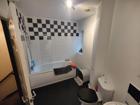 2 bedroom terraced house to rent - Photo 5