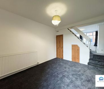 2 Bedroom Terraced - Photo 4