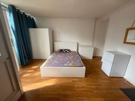 Room in a Shared House, Giraud Street, E14 - Photo 4