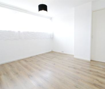2 bedroom house to rent - Photo 3