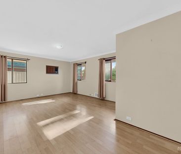 POWERED WORKSHOP WITH SIDE ACCESS - Photo 5