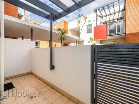 2/32 Fielder Street, EAST PERTH - Photo 4