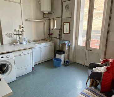 Location Appartement 7 pièces 121m² ST CHAMOND 42400 - Photo 6