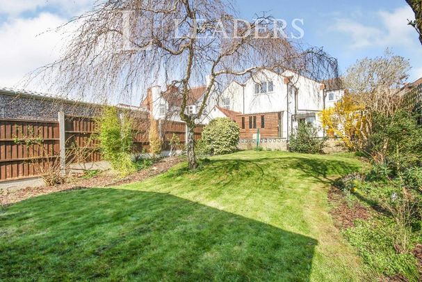 4 bedroom semi-detached house to rent - Photo 1