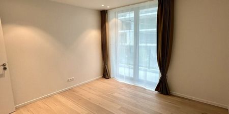 Appartement te huur in Ukkel voor € 1.475 met 2 slaapkamers - Photo 3