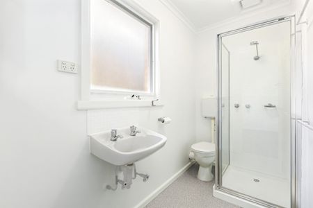 1/115 Waterdale Road, Ivanhoe, VIC 3079 - Photo 5