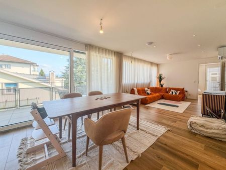 MIT INTEGRIERTER KLIMANLAGE - Großes 4.5-Zimmer-Apartment mit 130m² PPE - Terrasse von 25m² - Photo 2