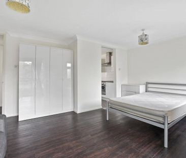 Studio to rent - Photo 4