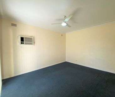 Cosy Three Bedroom Home, Gas cooking, WATER USAGE INCLUDED! - Photo 6