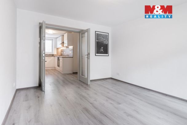 Pronájem bytu 2+1 55 m² - Photo 1