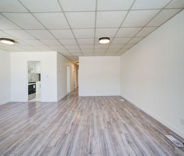 For Lease - 1054 East Avenue, Mississauga, Ontario - Photo 1