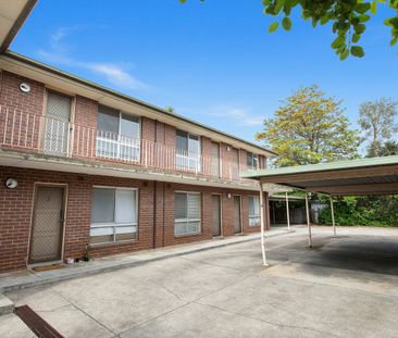 Simple living in prime location - Photo 6