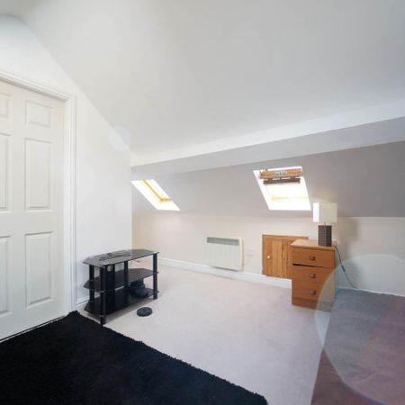 Flat D, 364 High Street - Photo 4