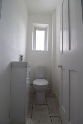Room in a Shared House, Macarthur Terrace, SE7 - Photo 1
